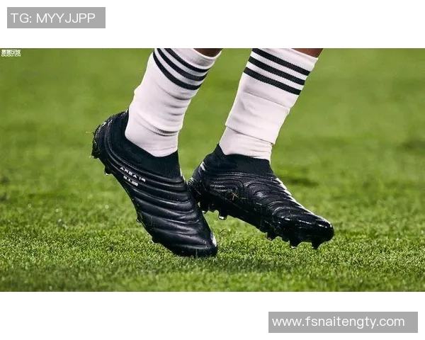 哪些足球明星穿着Copa足球鞋探秘他们的选择与表现 哪些足球明星穿着Copa足球鞋探秘他们的选择与表现