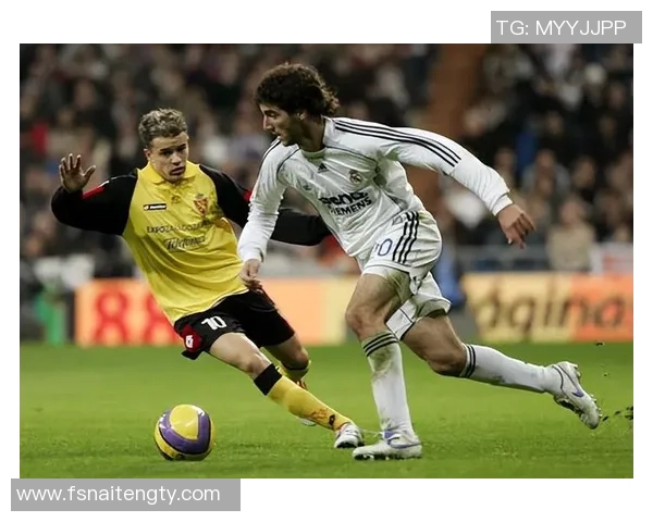 巴西足球传奇巨星的崛起与影响力探析 足球文化与全球足坛的深远连接 巴西足球传奇巨星的崛起与影响力探析 足球文化与全球足坛的深远连接