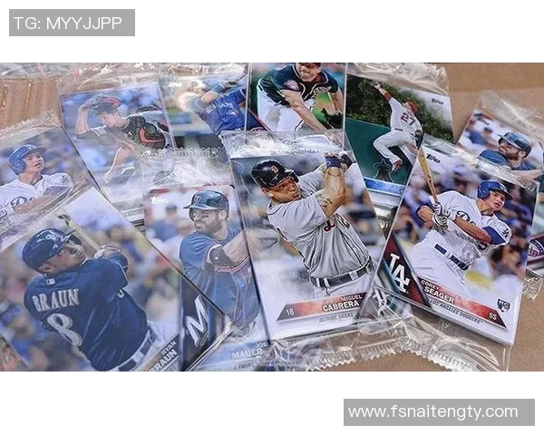 济宁足球球星卡收藏热潮掀起 球迷热衷追逐本土明星足球卡