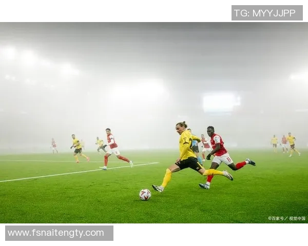 球星与足球队的深厚情缘揭秘：他们为何钟情于这些球队