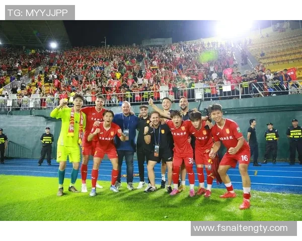 足球场上推人事件频发 谁是背后主角让人气愤的推人球星 足球场上推人事件频发 谁是背后主角让人气愤的推人球星